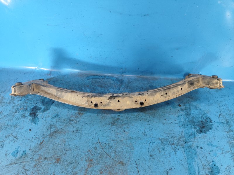 Балка задней подвески CAMRY 20 96-02 Балка задней подвески CAMRY 20 96-02