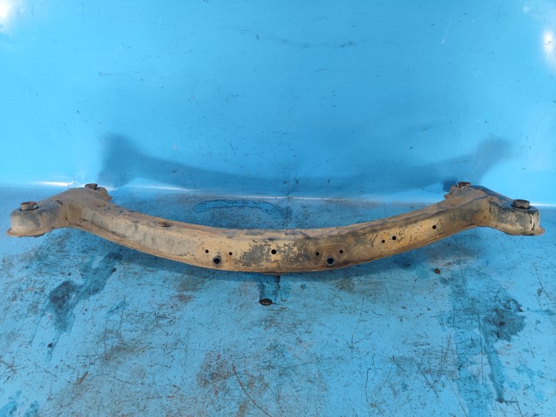 Балка задней подвески ES300 96-01