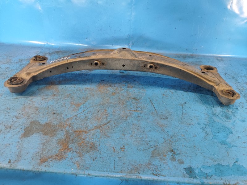 Балка задней подвески ES300 96-01