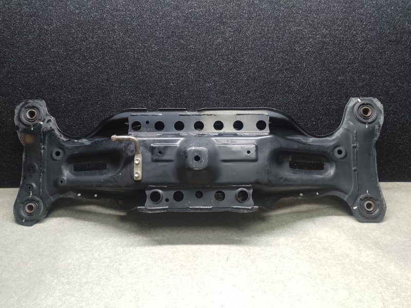 Балка задней подвески TOYOTA CAMRY 40 06-11 51206-06100 Б/У