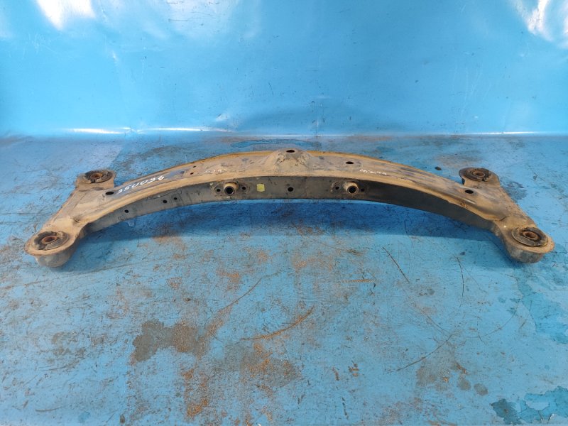 Балка задней подвески ES300 96-01