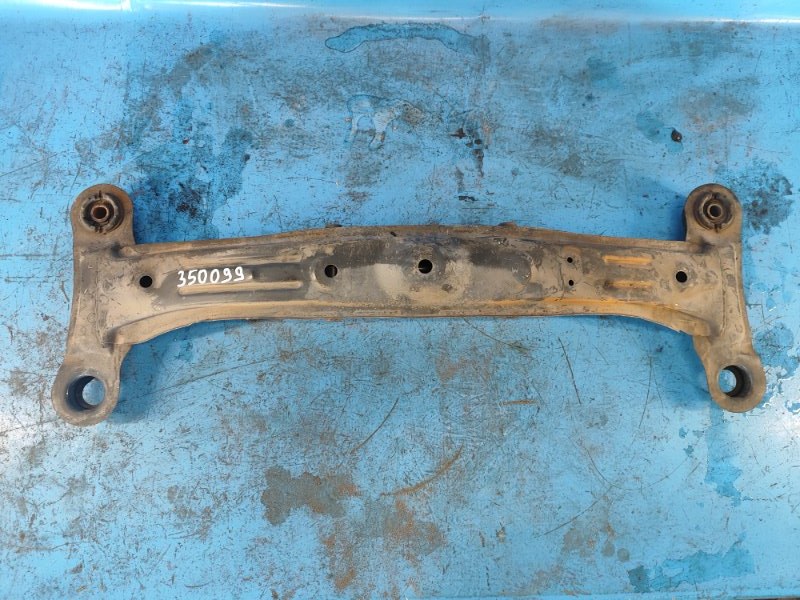 Балка задней подвески LEXUS ES300 96-01 5120633040 Б/У