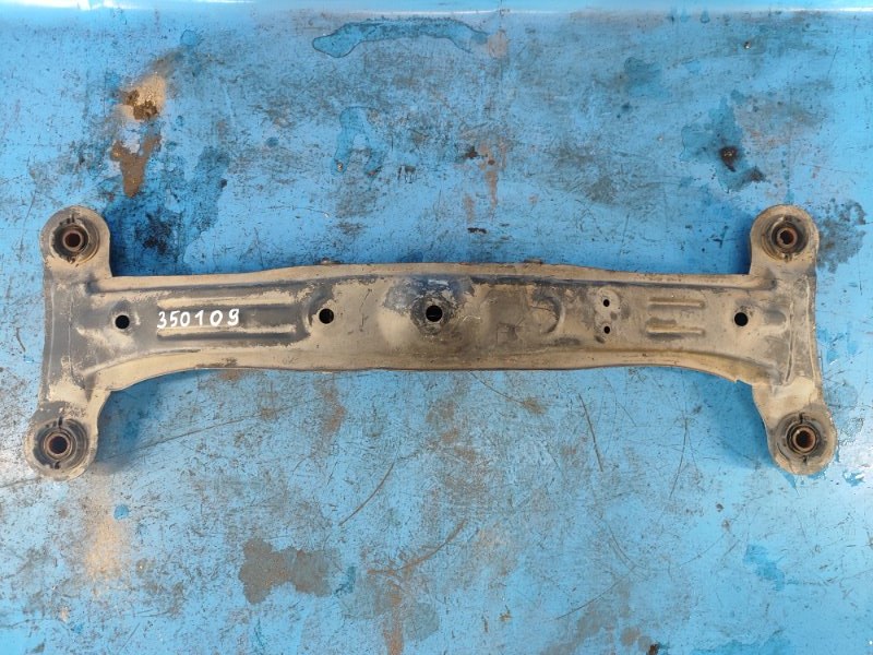 Балка задней подвески LEXUS ES300 96-01 5120633040 Б/У