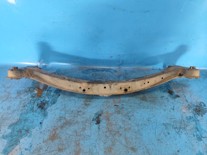 Балка задней подвески ES300 96-01