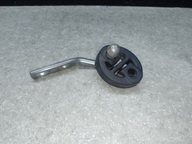 Крепление глушителя TOYOTA CAMRY 40 06-11 17573-31020 Б/У