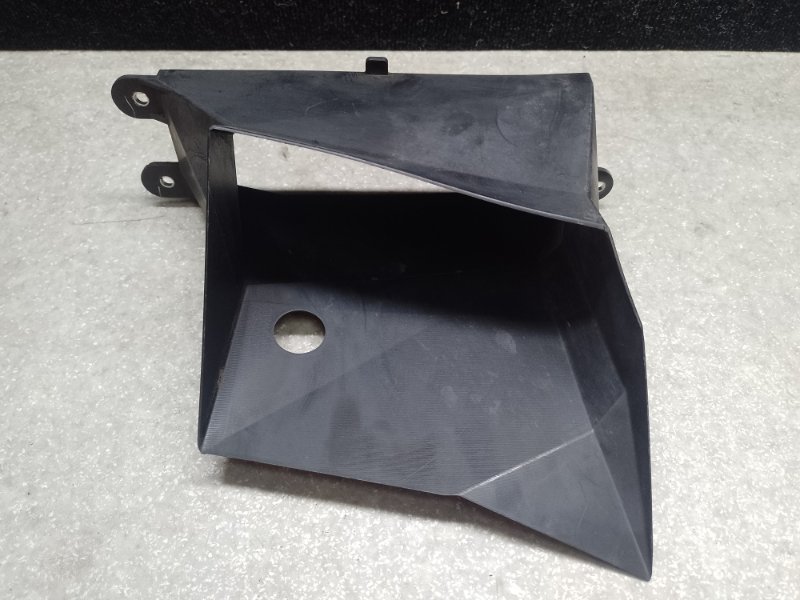 Воздухозаборник LEXUS RX300/330/350/400 03-09 87211-48120 Б/У