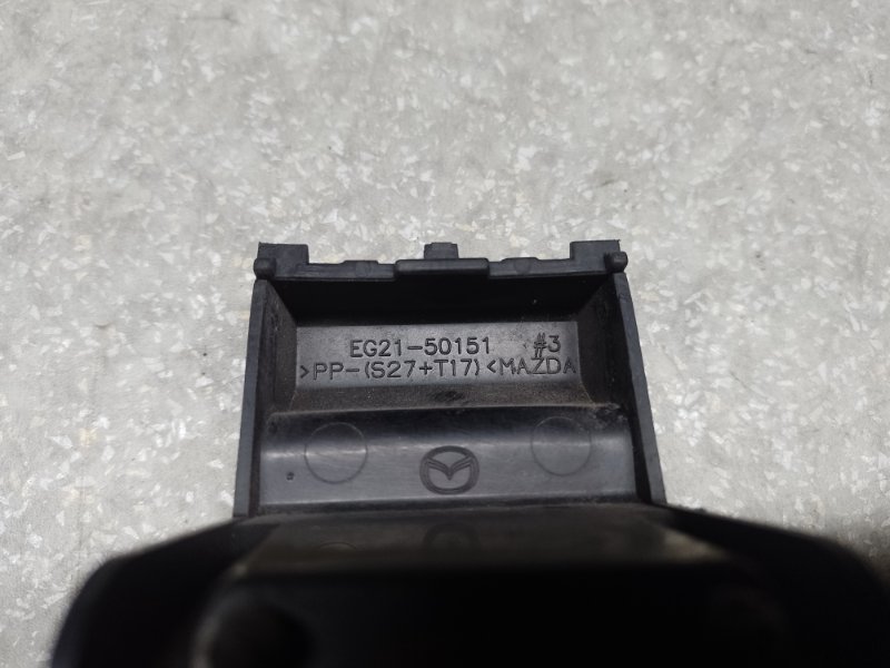 Кронштейн переднего бампера (под фарой) левый MAZDA CX-7 06-12