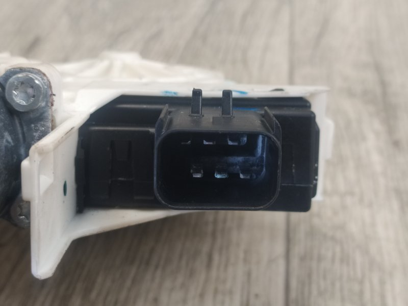 Моторчик стеклоподъемника передний левый JOURNEY 08-20 2008 3.5 EGF Моторчик стеклоподъемника передний левый JOURNEY 08-20 2008 3.5 EGF