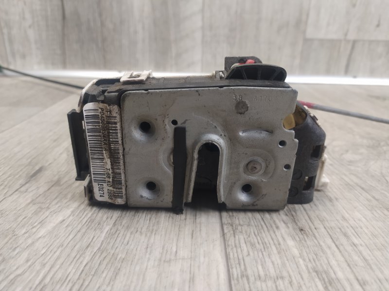 Замок двери передний правый JOURNEY 08-20 2008 3.5 EGF