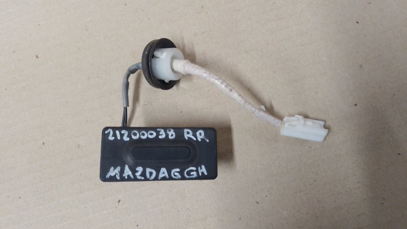 Кнопка открывания багажника наружная MAZDA 6 GH 07-12 2009 Седан 2.5 GS3M-67-6S0 Б/У