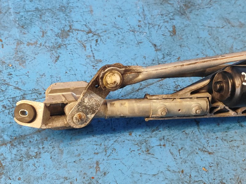 Трапеция стеклоочистителей TRIBECA B9 05-07 Трапеция стеклоочистителей TRIBECA B9 05-07