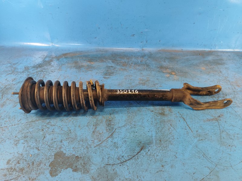 Запчасть амортизатор передний JEEP GRAND CHEROKEE 11-22 68204961AB Б/У Амортизатор передний JEEP GRAND CHEROKEE 11-22 68204961AB Б/У