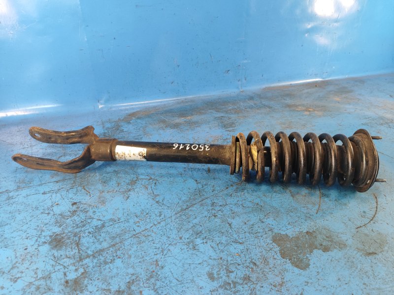 Амортизатор передний JEEP GRAND CHEROKEE 11-22 Амортизатор передний JEEP GRAND CHEROKEE 11-22