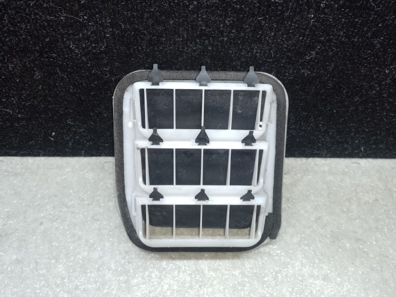 Клапан вентиляции салона задний левый MDX (YD3) 13-21 2014 3.5 Клапан вентиляции салона задний левый MDX (YD3) 13-21 2014 3.5