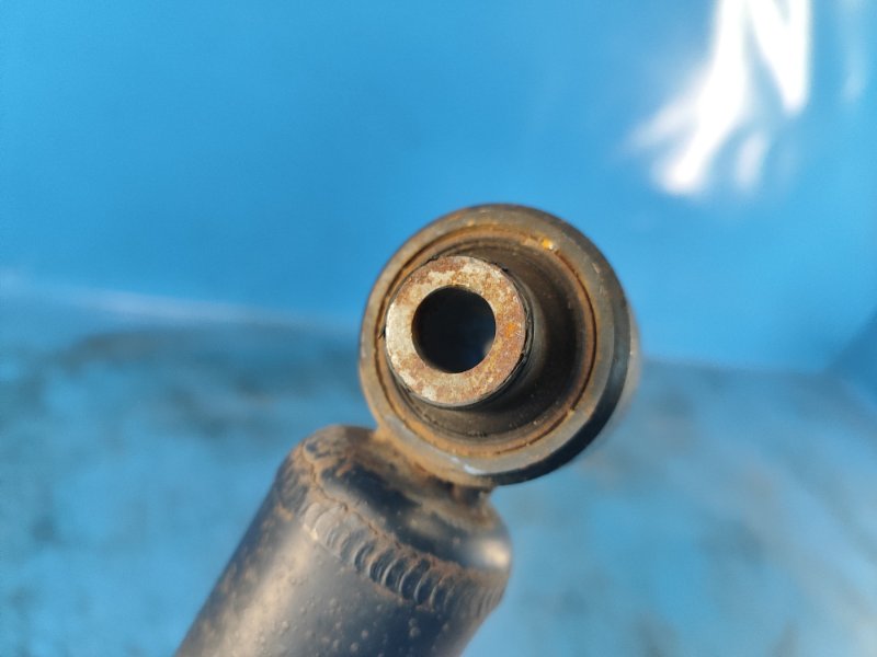 Амортизатор задний OUTBACK BS 14-21