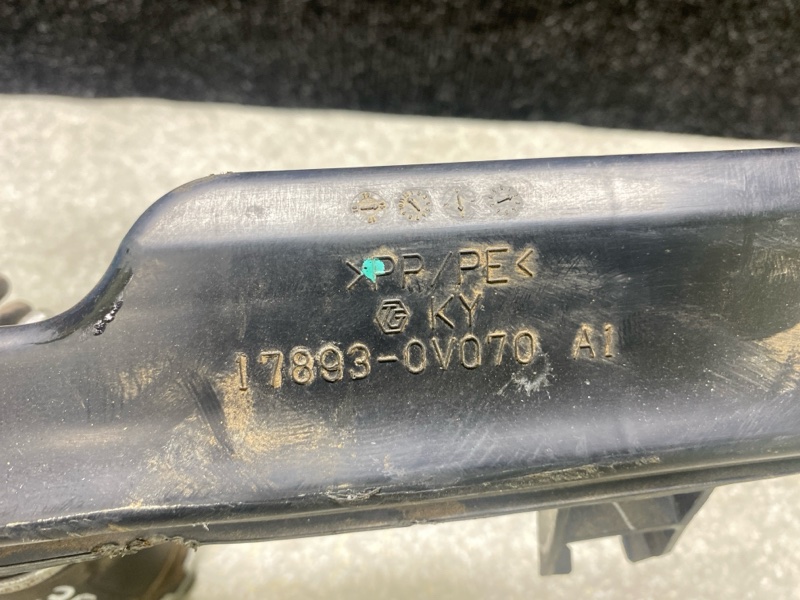 Патрубок воздушного фильтра CAMRY 55 14-17 2016 2.5 2ARFXE