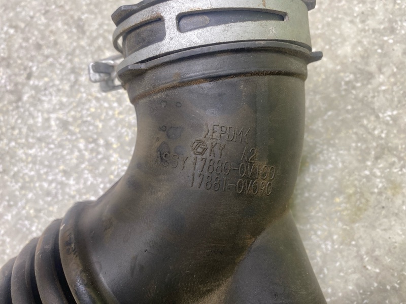 Патрубок воздушного фильтра CAMRY 55 14-17 2016 2.5 2ARFXE