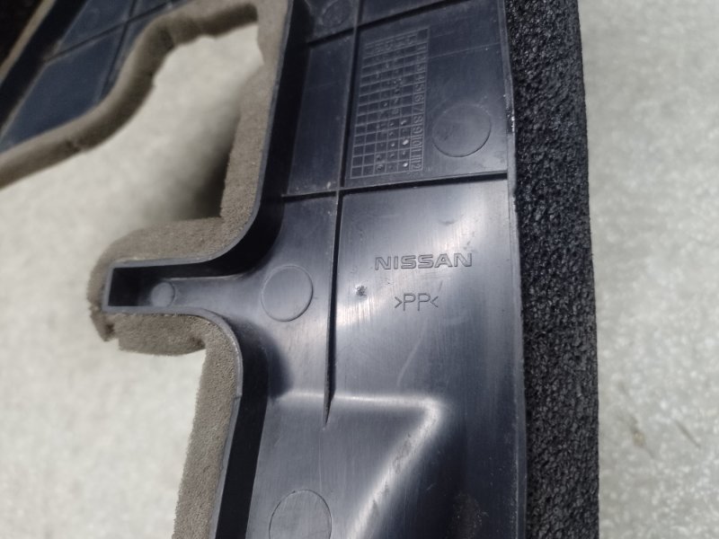 Дефлектор радиатора левый X-TRAIL/ROGUE T32 13-20 2016 2.5 QR25DE