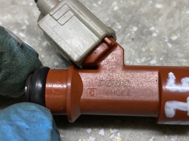 Форсунка топливная ES350 06-12 2006 3.5 2GR-FE