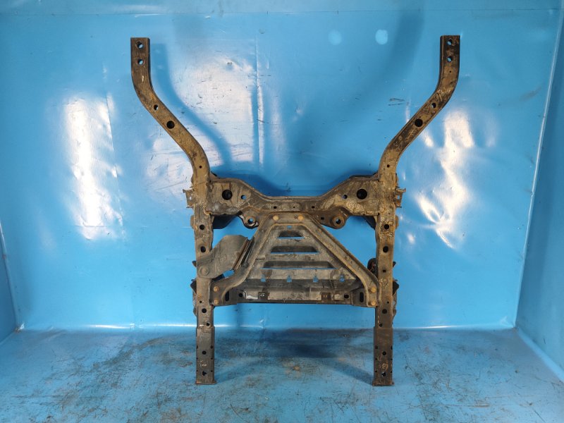 Балка передней подвески MUSTANG 15- 2.3