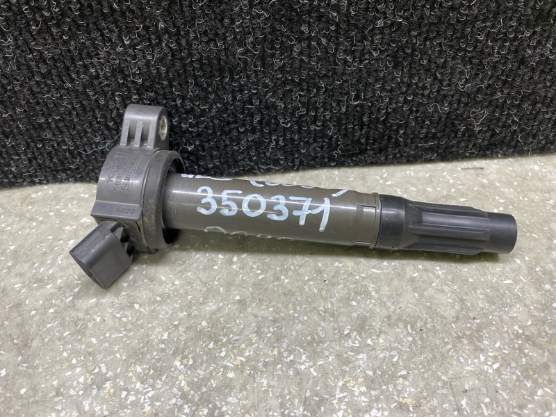 Запчасть катушка зажигания LEXUS ES350 06-12 2006 3.5 2GR-FE 90919-02251 Б/У Катушка зажигания LEXUS ES350 06-12 2006 3.5 2GR-FE 90919-02251 Б/У