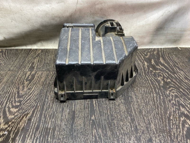 Крышка корпуса воздушного фильтра HONDA CIVIC 4D 06-11 FD