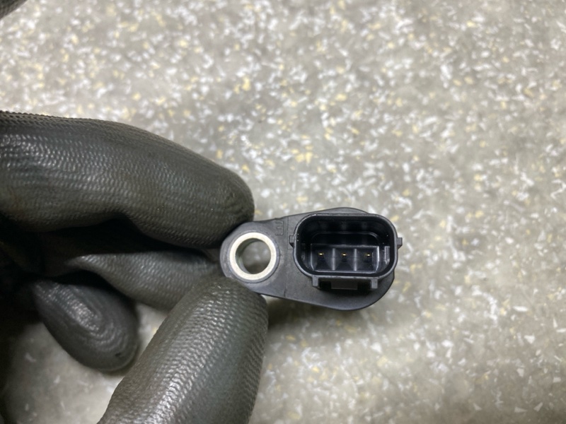 Датчик положения распредвала TLX 14-17 2017 2.4 K24W7 Датчик положения распредвала TLX 14-17 2017 2.4 K24W7