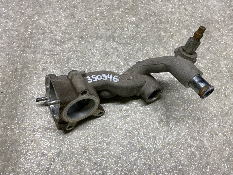 Корпус термостата TOYOTA SIENNA 03-10 3.5 2GR-FE 16323-0P030 Б/У