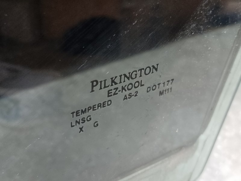 Стекло двери переднее левое FORESTER 12-19 2013 2.5 FB25B