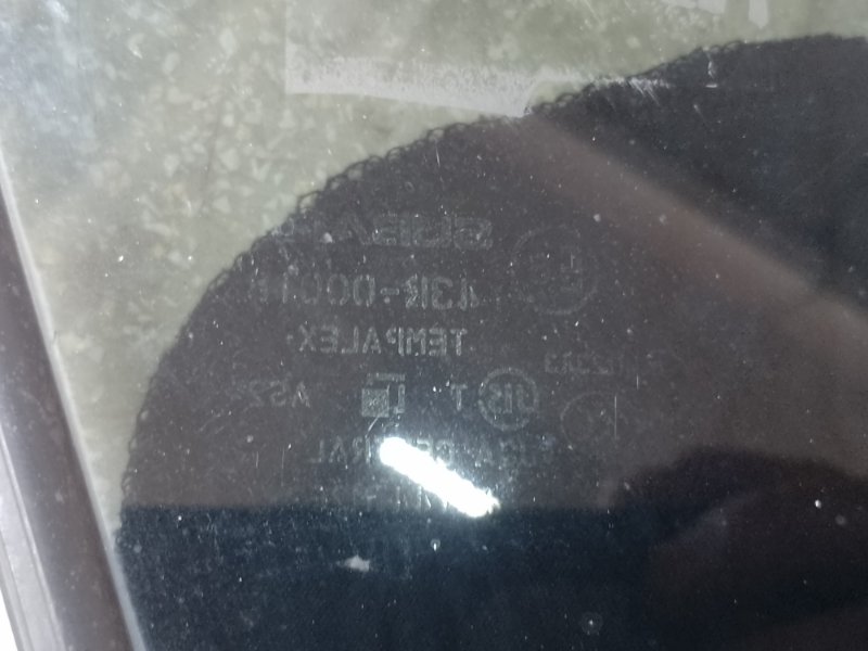Стекло двери глухое переднее правое SUBARU FORESTER 12-19 2.5 FB25B