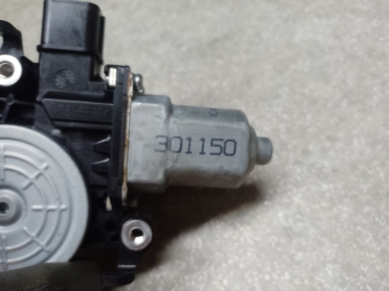 Стеклоподъемник задний правый FORESTER 12-19 2013 2.5 FB25B Стеклоподъемник задний правый FORESTER 12-19 2013 2.5 FB25B