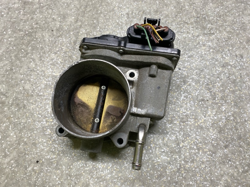 Дроссельная заслонка TOYOTA SIENNA 03-10 3.5 2GR-FE 22030-0P050 Б/У