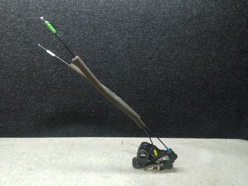 Замок двери передний левый SUBARU FORESTER 12-19 2.5 FB25B