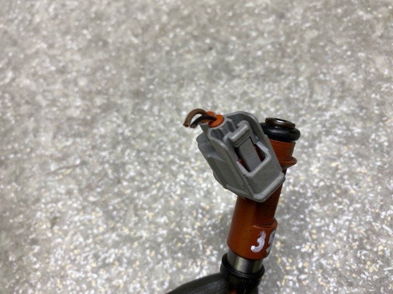 Форсунка топливная SIENNA 03-10 3.5 2GR-FE