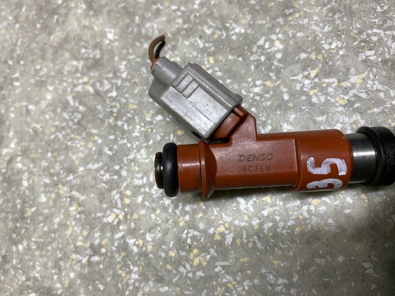 Форсунка топливная SIENNA 03-10 3.5 2GR-FE