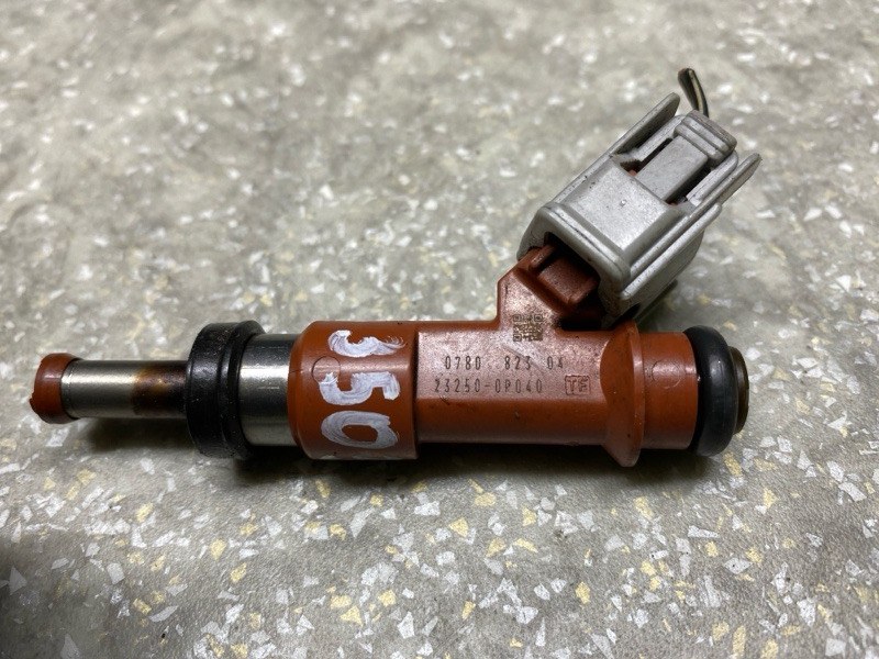 Форсунка топливная SIENNA 03-10 3.5 2GR-FE