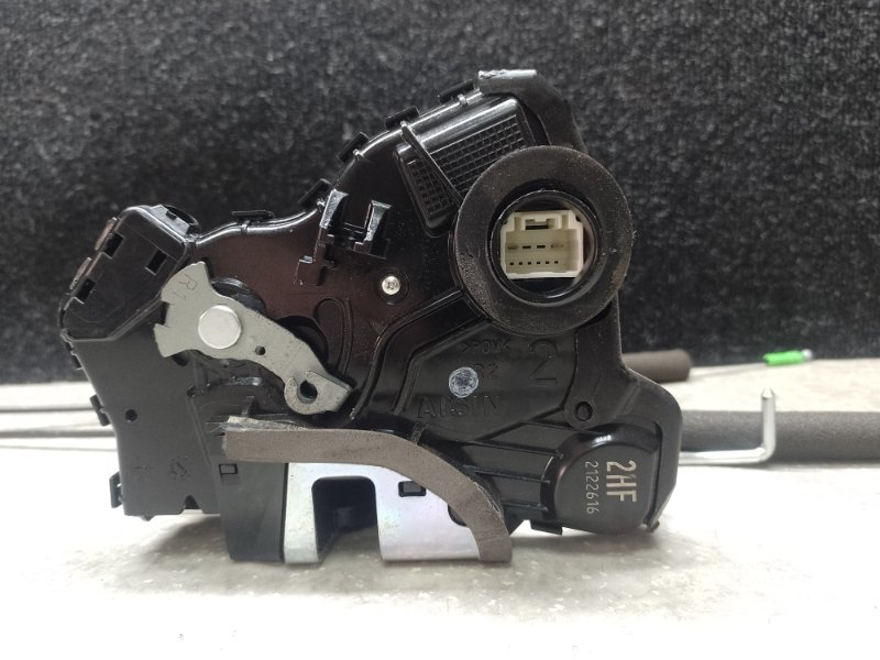 Замок двери передний правый SUBARU FORESTER 12-19 2.5 FB25B