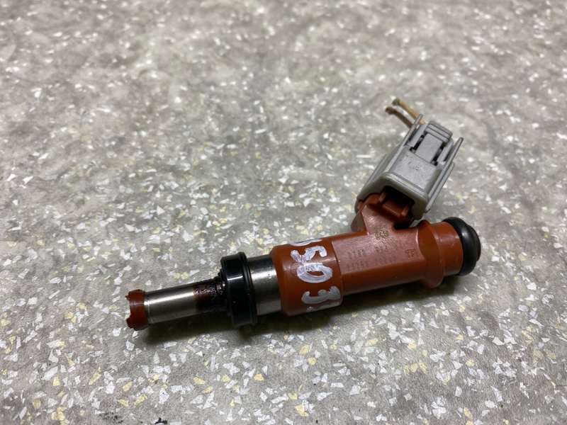 Форсунка топливная SIENNA 03-10 3.5 2GR-FE Форсунка топливная SIENNA 03-10 3.5 2GR-FE