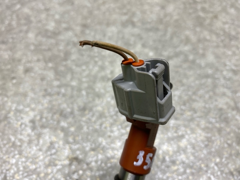 Форсунка топливная SIENNA 03-10 3.5 2GR-FE Форсунка топливная SIENNA 03-10 3.5 2GR-FE