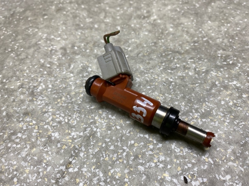 Форсунка топливная TOYOTA SIENNA 03-10 3.5 2GR-FE 23209-0P040 Б/У