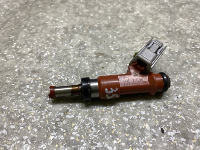 Форсунка топливная SIENNA 03-10 3.5 2GR-FE