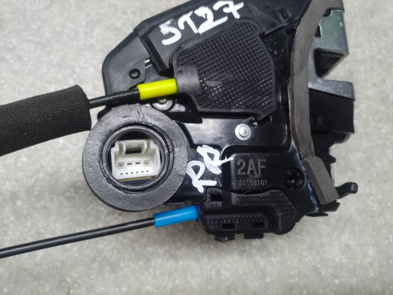 Замок двери задний правый FORESTER 12-19 2013 2.5 FB25B