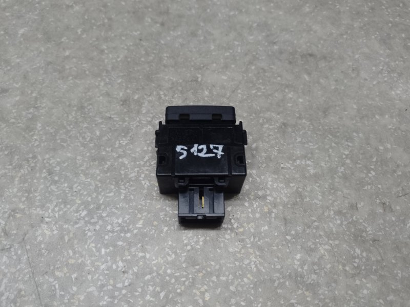 Кнопка закрывания крышки багажника FORESTER 12-19 2013 2.5 FB25B