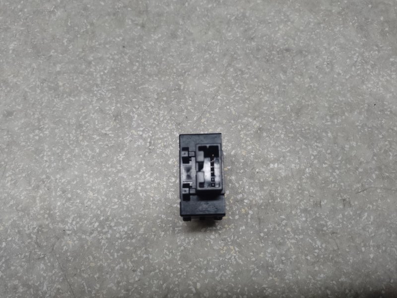 Кнопка закрывания крышки багажника SUBARU FORESTER 12-19 2.5 FB25B