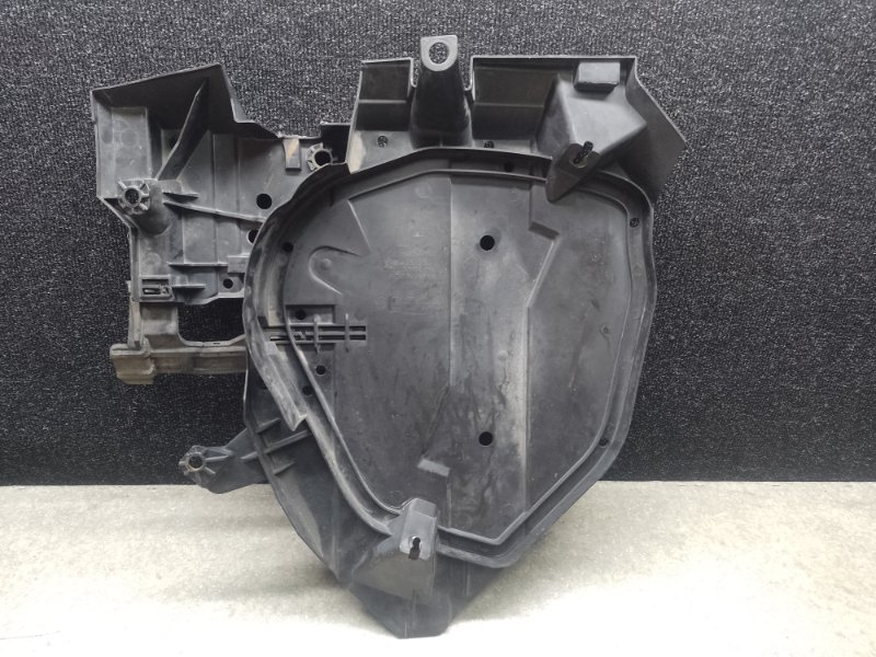 Защита днища задняя левая SUBARU FORESTER 12-19 2013 2.5 FB25B 42045SG060 Б/У