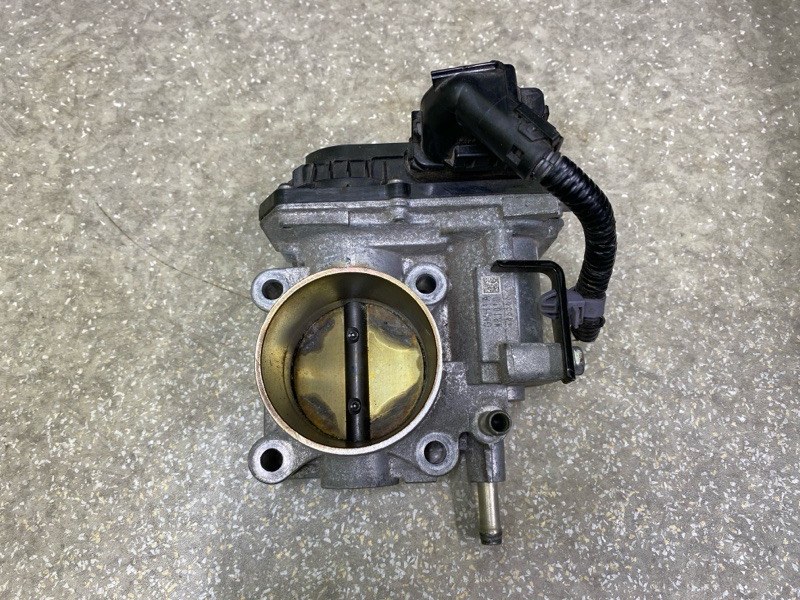 Запчасть дроссельная заслонка HONDA CIVIC FC/FK 15- 2019 2.0L 4 16400-5BA-A01 Б/У Дроссельная заслонка HONDA CIVIC FC/FK 15- 2019 2.0L 4 16400-5BA-A01 Б/У