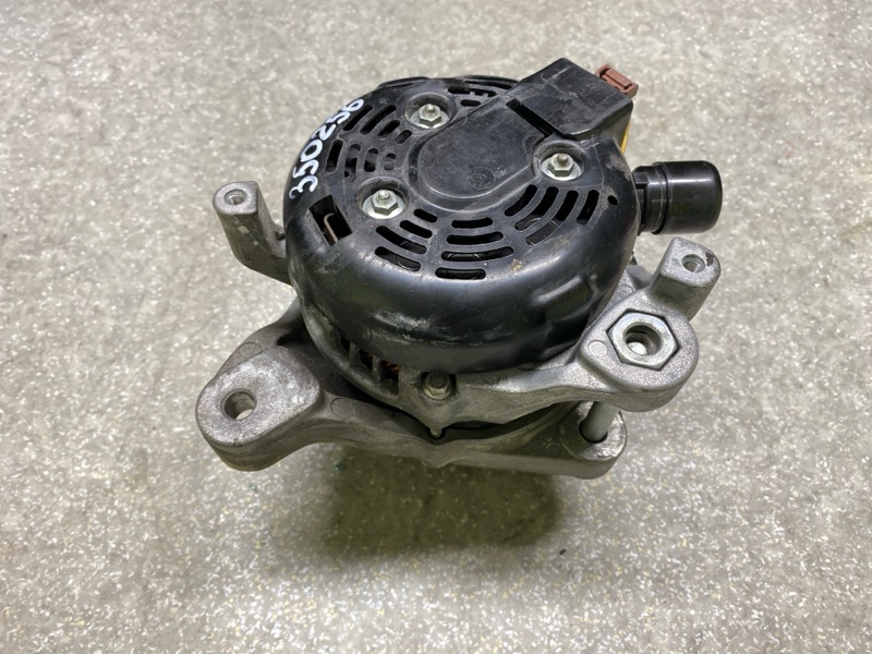 Генератор HONDA CIVIC FC/FK 15- 2019 2.0L 4 31100-5BA-A01 Б/У