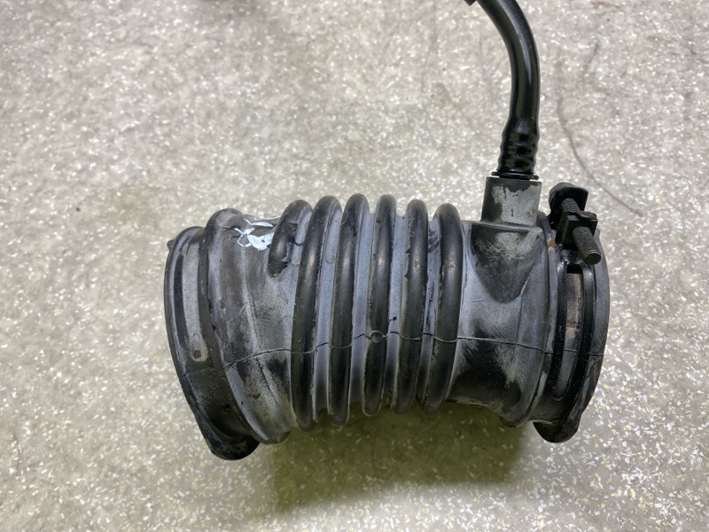 Патрубок воздушного фильтра MAZDA CX-5 (KF) 16-21 2.5L Патрубок воздушного фильтра MAZDA CX-5 (KF) 16-21 2.5L