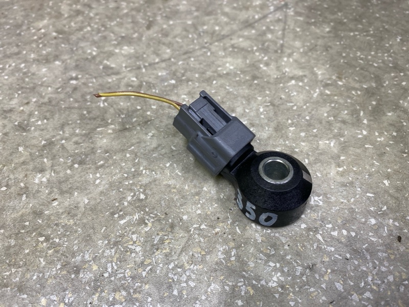 Запчасть датчик детонации MAZDA CX-30 19- 2021 2.5L P31E-18-921 Б/У Датчик детонации MAZDA CX-30 19- 2021 2.5L P31E-18-921 Б/У