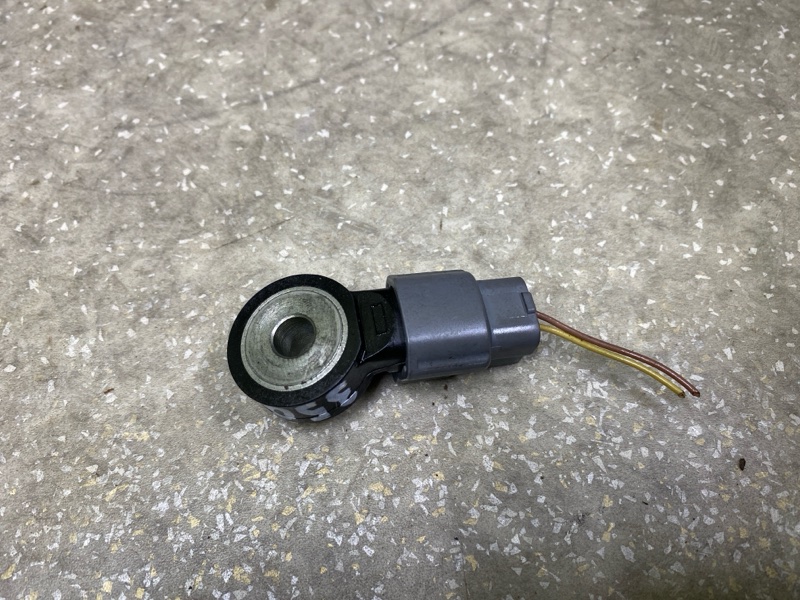 Датчик детонации CX-30 19- 2021 2.5L Датчик детонации CX-30 19- 2021 2.5L